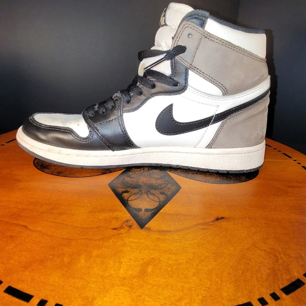 Nike Air Jordan 1 Retro High OG Dark Mocha Sail Black 555088-105 Mens 9.5